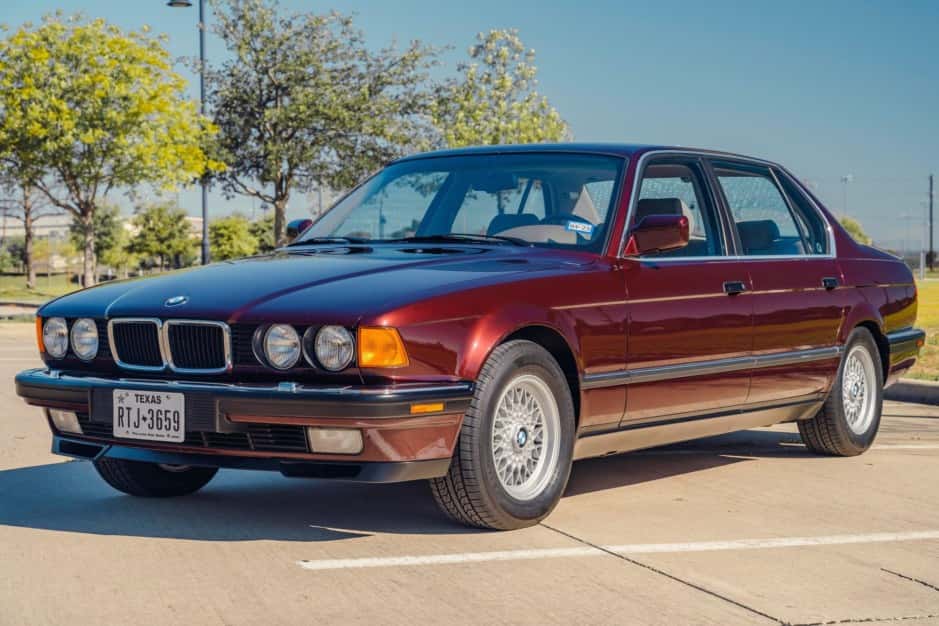 1991 BMW E32 7-Series sold for $25,700