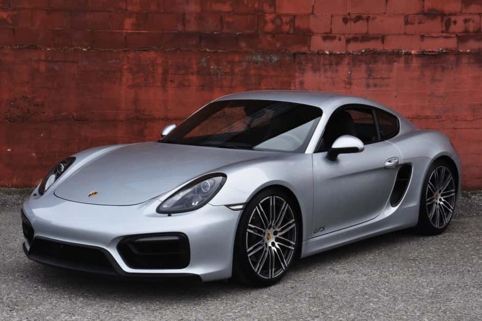 2016 Porsche 981 Cayman sold for $56,500