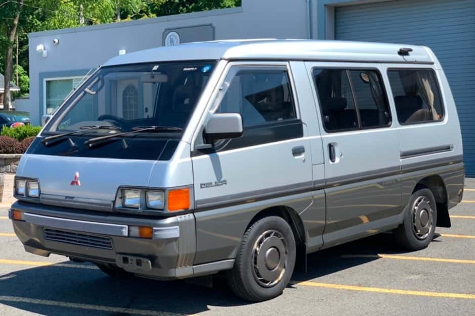 1989 Mitsubishi Delica sold for $7,500