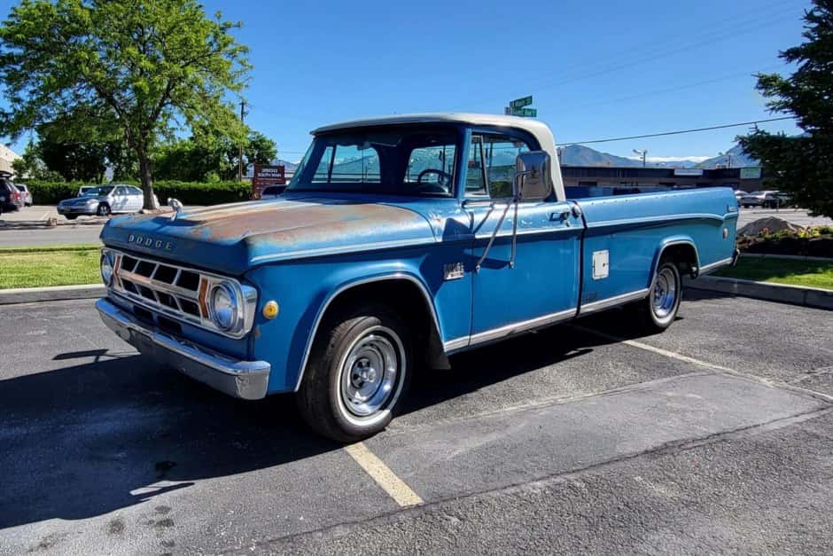 1969 Dodge D-Series (1965-1971) sold for $11,000