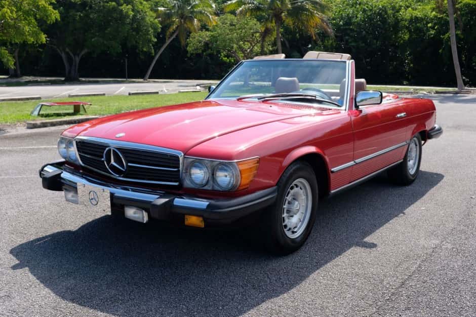 1985 Mercedes-Benz R107 SL sold for $15,500