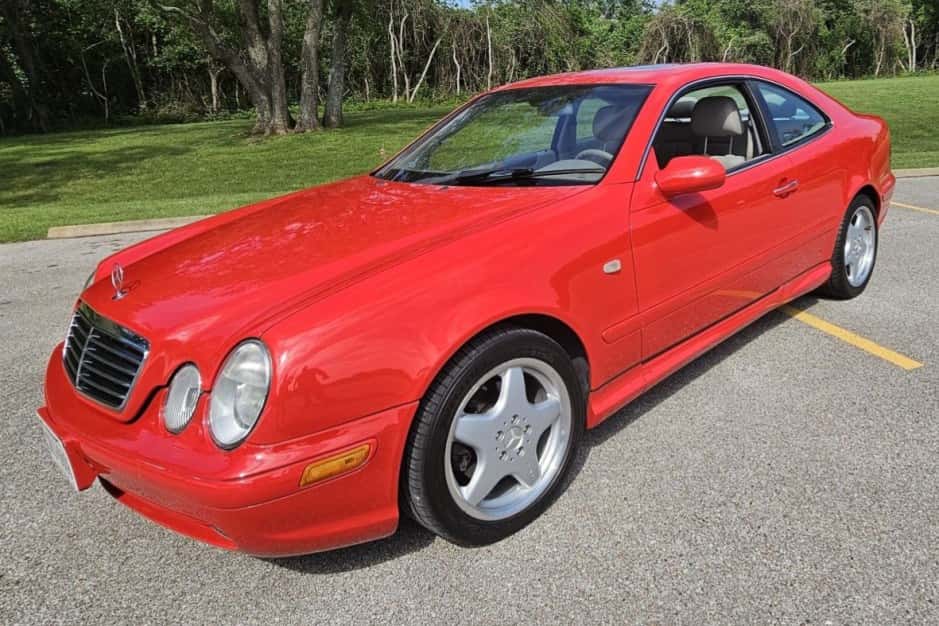 1999 Mercedes-Benz CLK-Class sold for $10,500