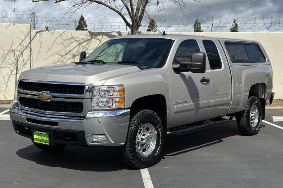 2008 Chevrolet Silverado GMT900 Heavy Duty (2007-2014) sold for $32,500
