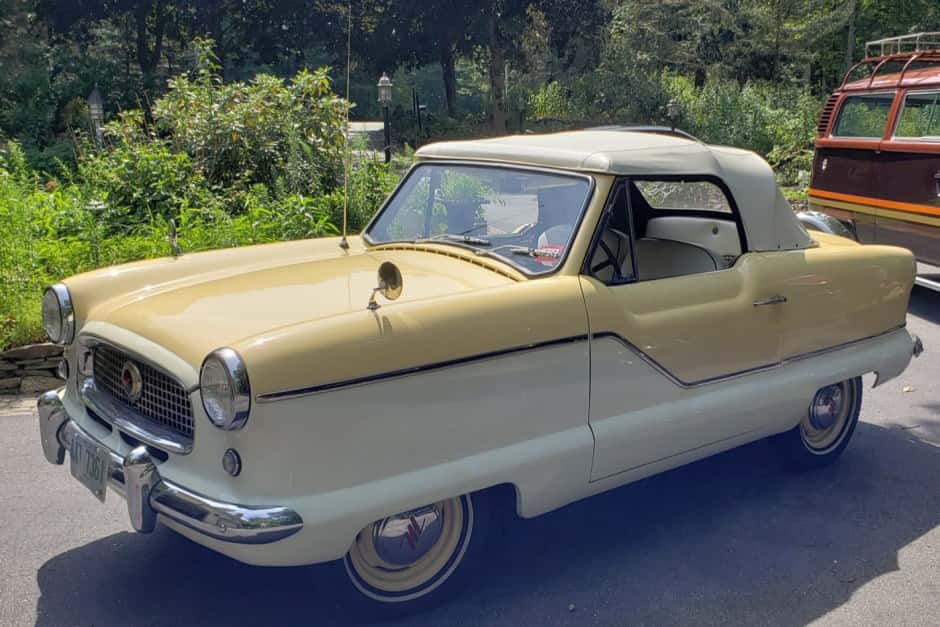 1958 Nash Metropolitan sold for $13,300