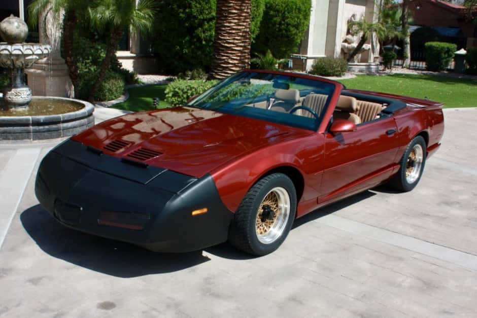 1991 Pontiac Firebird (1982-1992) sold for $9,000