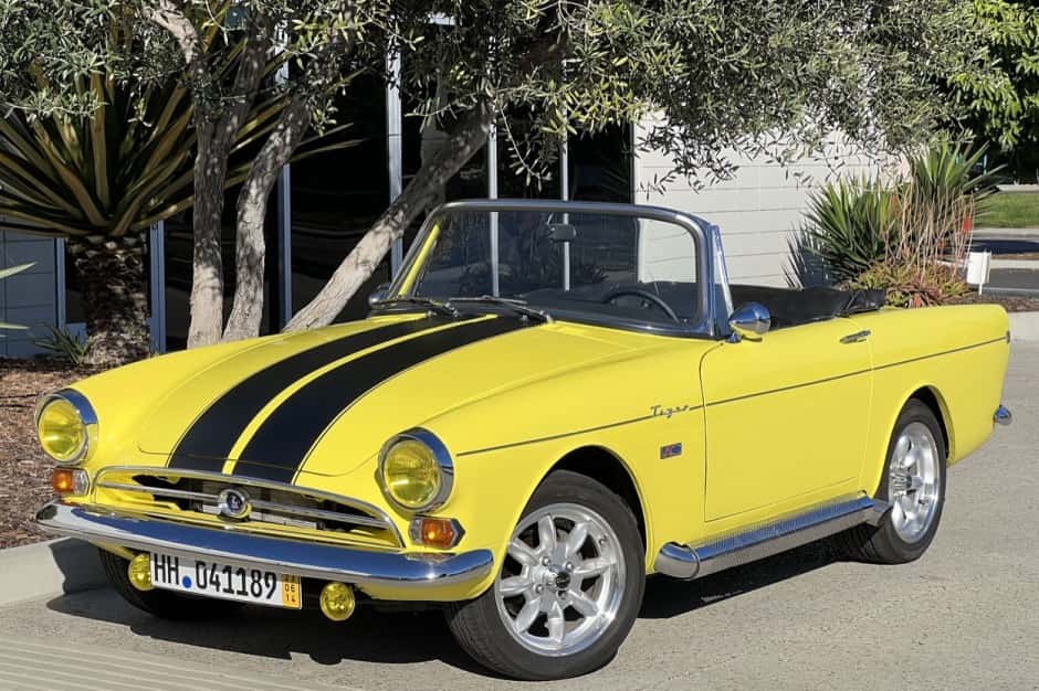 1966 Sunbeam Alpine sold for $38,250