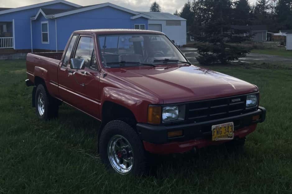 1984 Toyota Pickup (N50/N60/N70 1984-1988) sold for $10,800