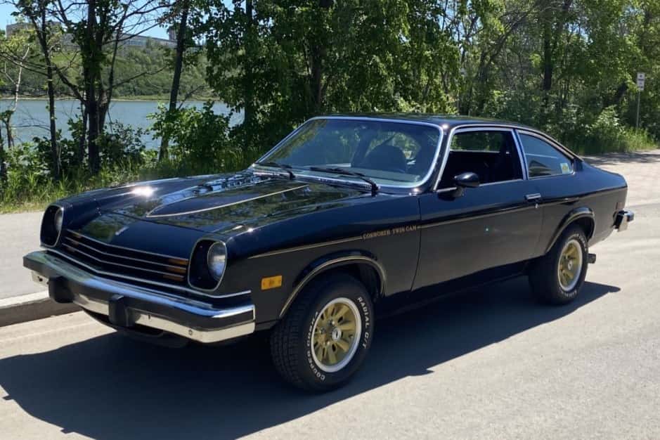 1976 Chevrolet Vega sold for $9,777