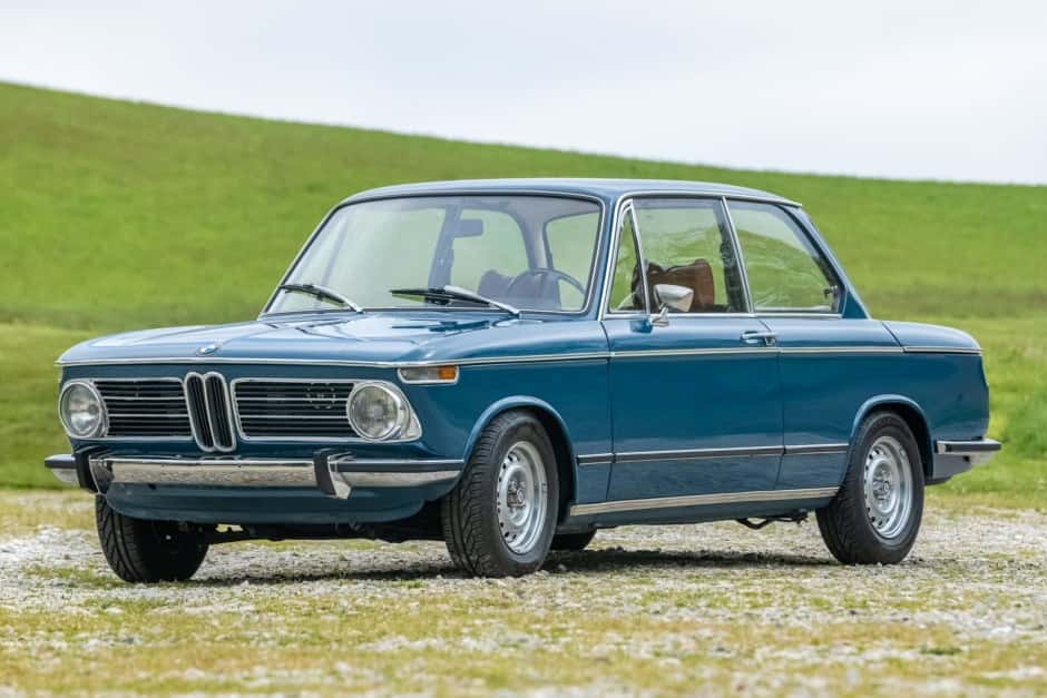 1973 BMW 2002tii sold for $42,523