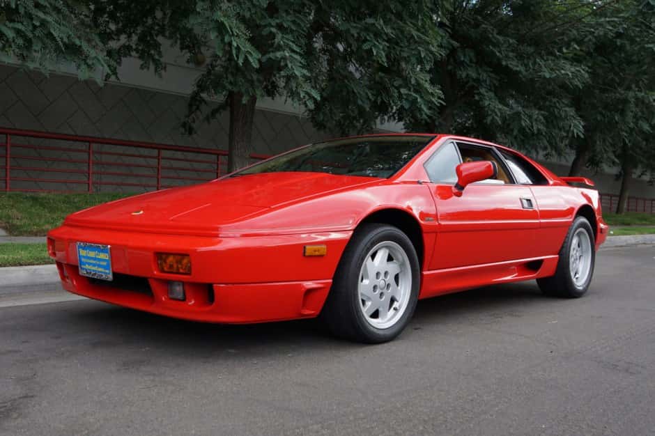 1989 Lotus Esprit sold for $30,250