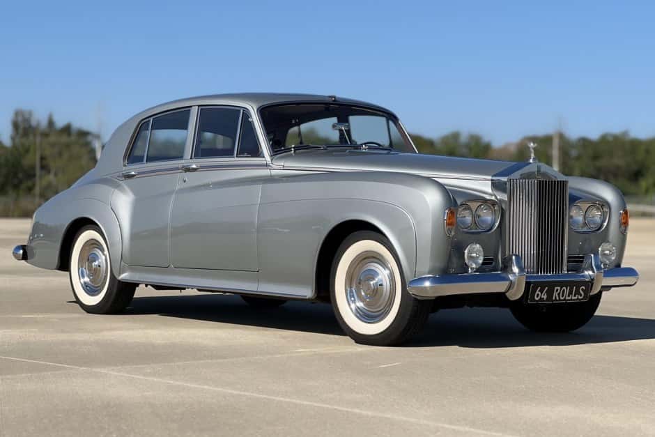 1964 Rolls-Royce Silver Cloud & Phantom V sold for $37,000
