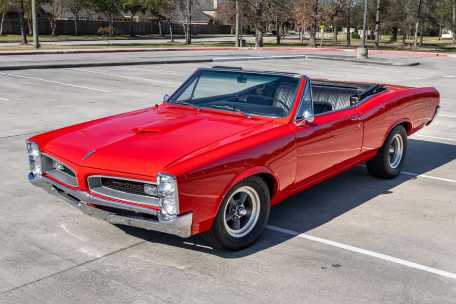 1966 Pontiac Tempest / LeMans sold for $27,000