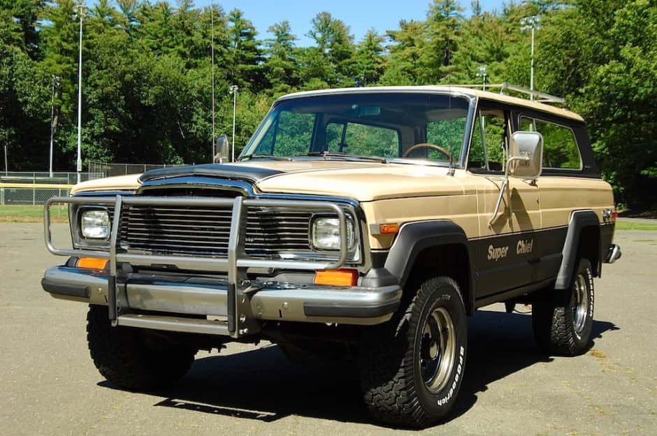 1980 Jeep SJ Cherokee sold for $11,250