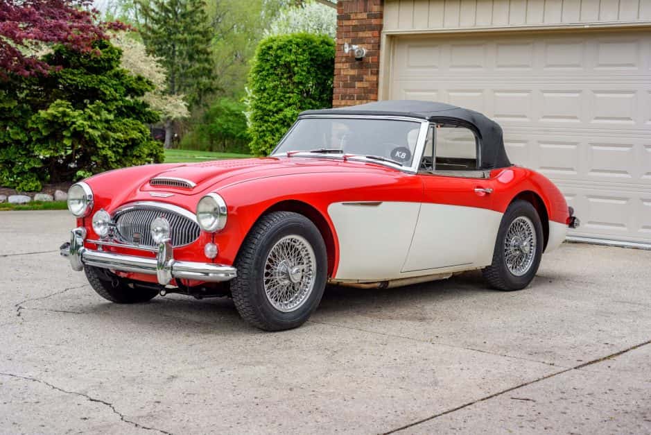 1965 Austin-Healey 3000 sold for $44,000