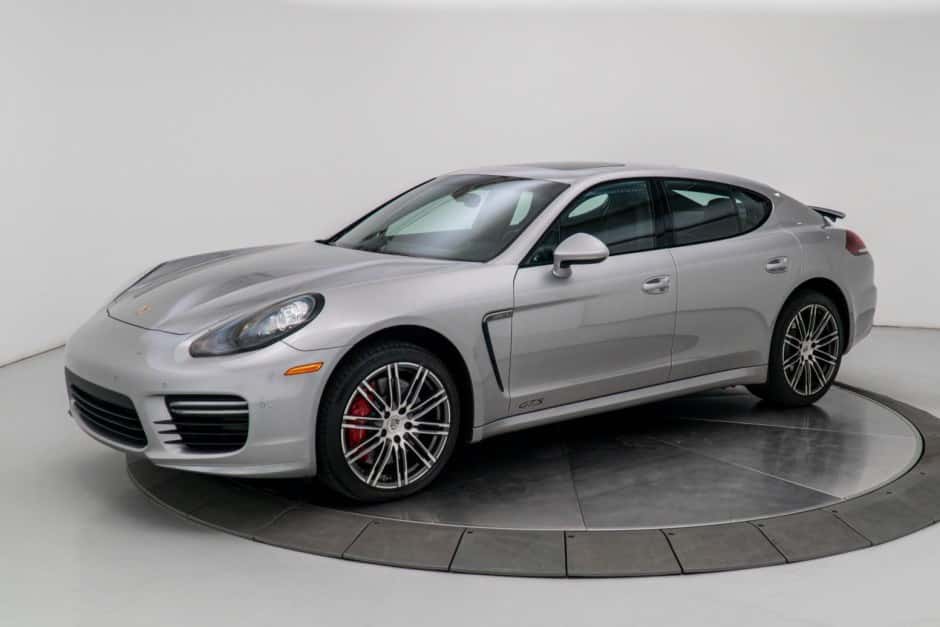 2016 Porsche Panamera sold for $31,250