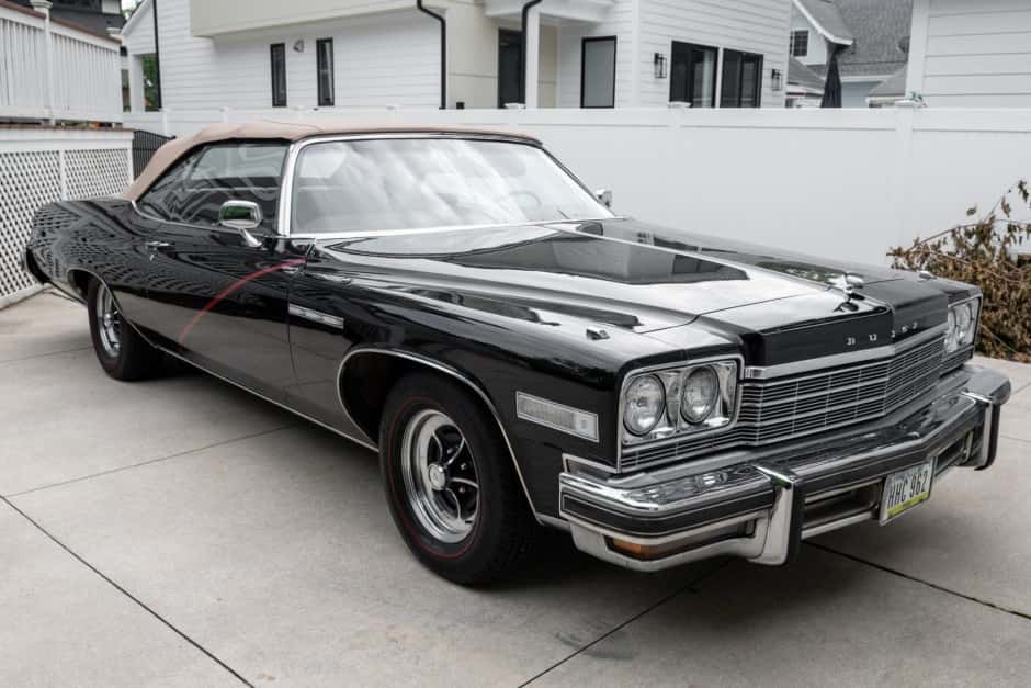 1975 Buick LeSabre sold for $17,311