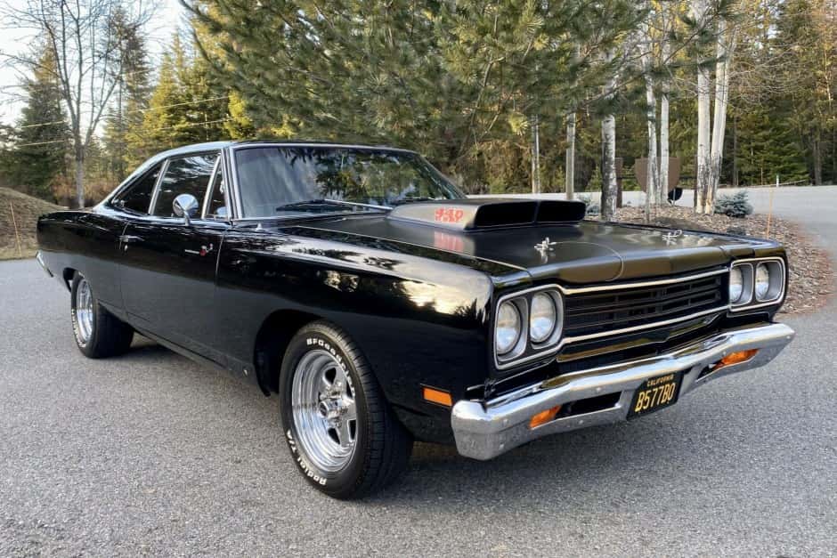 1969 Plymouth Road Runner sold for $47,000