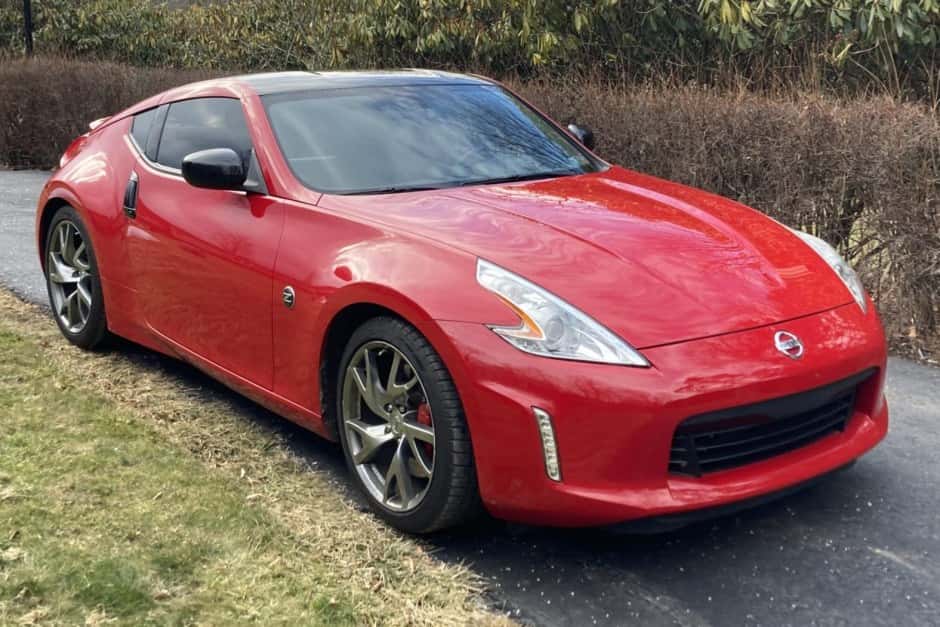 2013 Nissan 370Z sold for $19,250