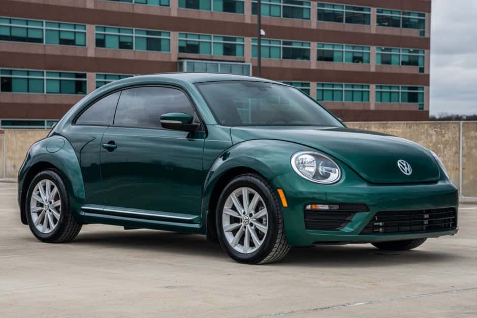 2018 Volkswagen A5 Beetle (2012-2019) sold for $22,750