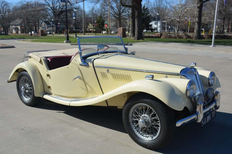 1954 MG TF sold for $22,300