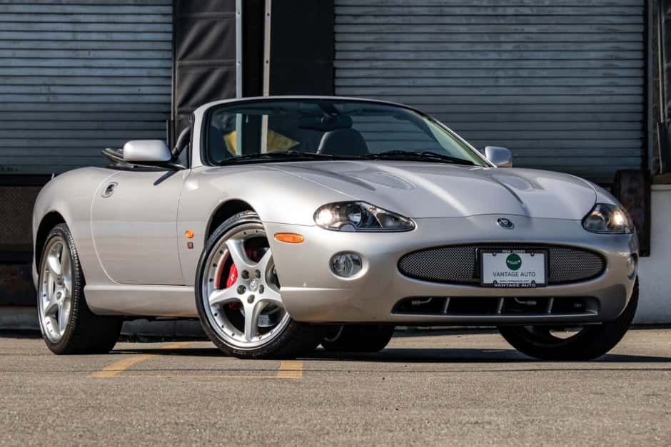 2006 Jaguar XKR sold for $34,500