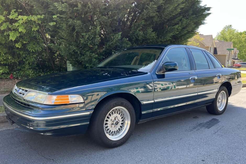 1997 Ford Crown Victoria sold for $10,250