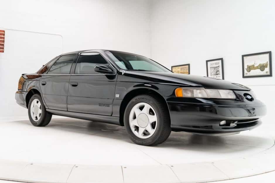 1993 Ford Taurus SHO sold for $12,793