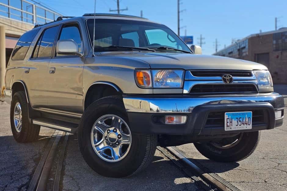 2001 Toyota 4Runner (N180) sold for $12,250