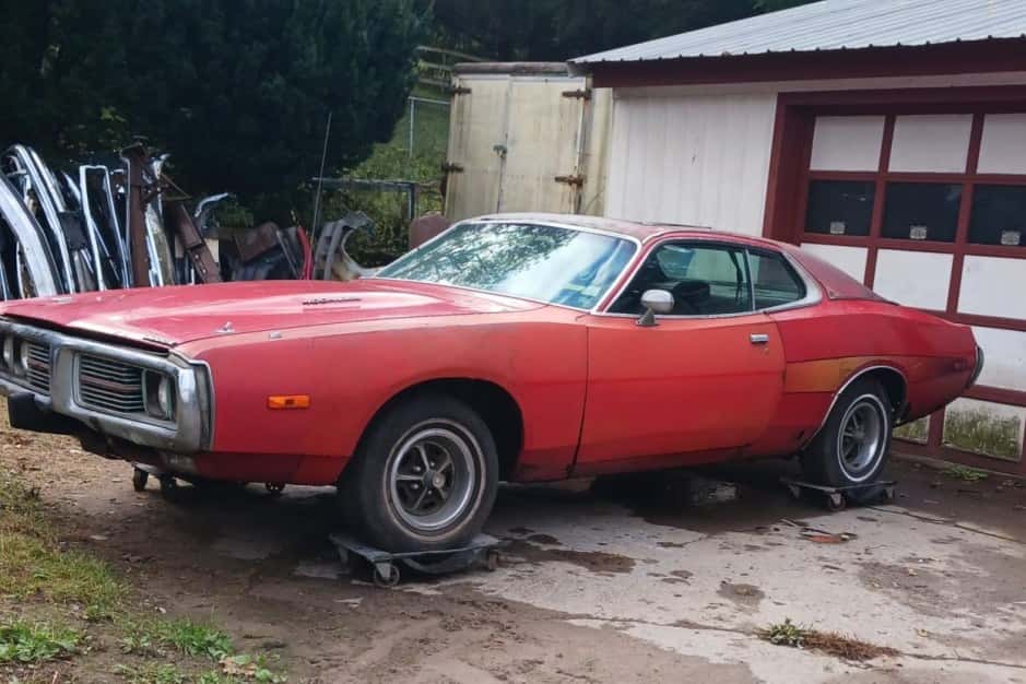 1974 Dodge Charger sold for $6,800