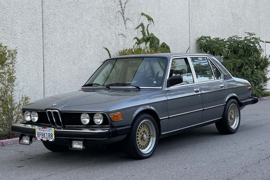 1981 BMW E12 5-Series sold for $14,666