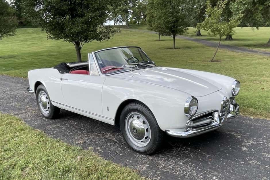1960 Alfa Romeo 750/101 Series Giulietta & Giulia sold for $40,000