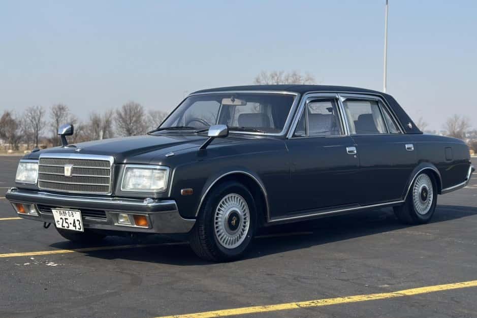 1993 Toyota Century sold for $9,999