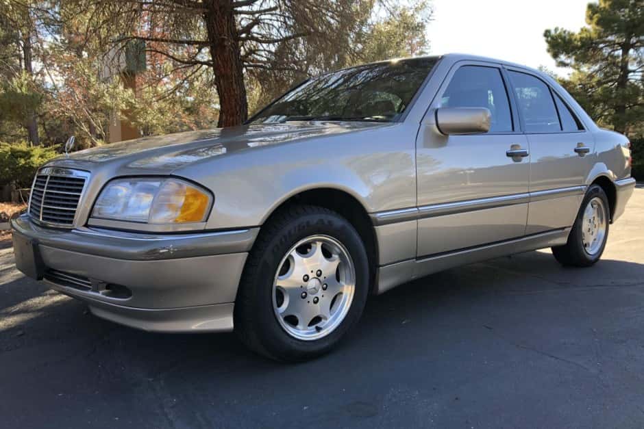 1999 Mercedes-Benz W202 C-Class sold for $4,699