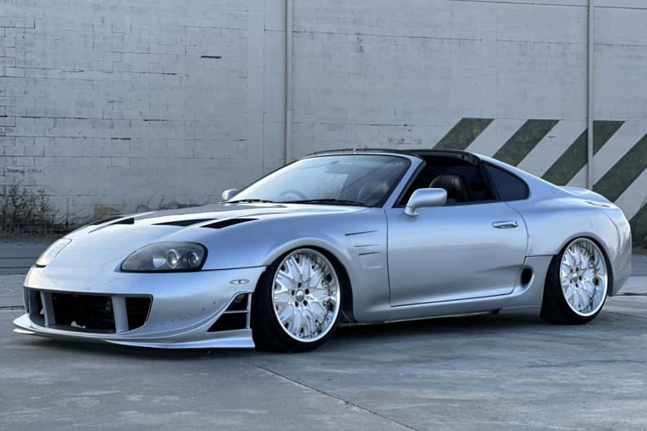 1994 Toyota Supra A80 (1993-2002) sold for $42,400