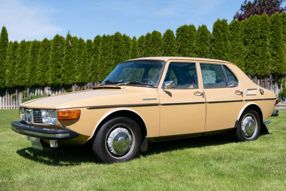 1972 Saab 99 sold for $5,800