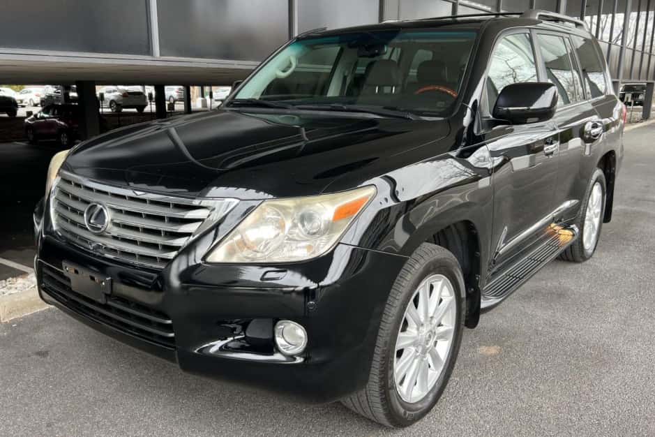 2008 Lexus LX570 sold for $19,500