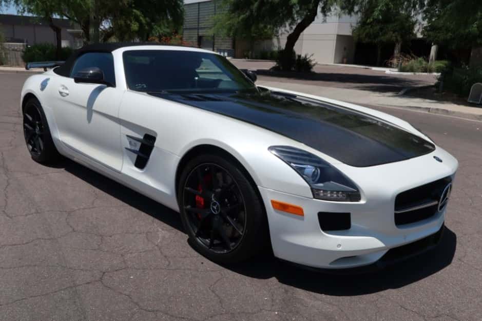 2015 Mercedes-Benz SLS AMG sold for $181,000