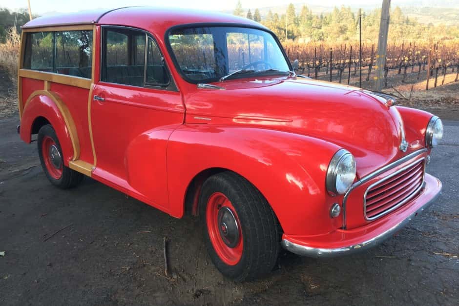 1960 Morris Minor sold for $9,700
