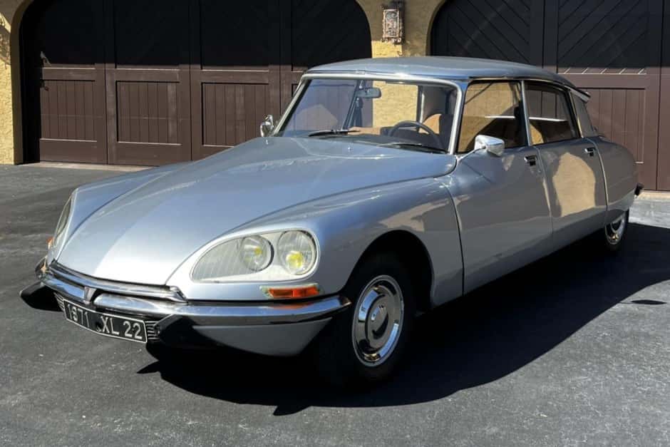 1971 Citroen DS sold for $26,250