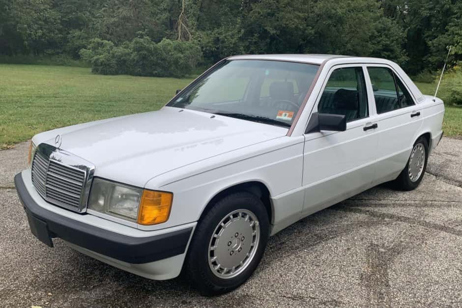 1991 Mercedes-Benz W201 190 sold for $8,333