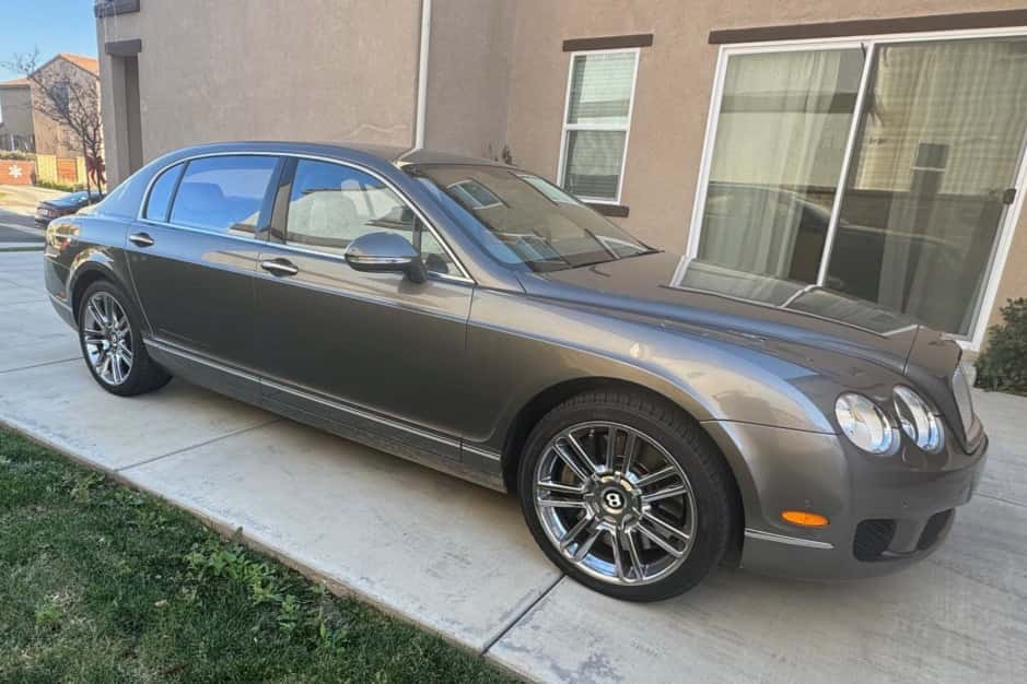2010 Bentley Continental Flying Spur sold for $34,083