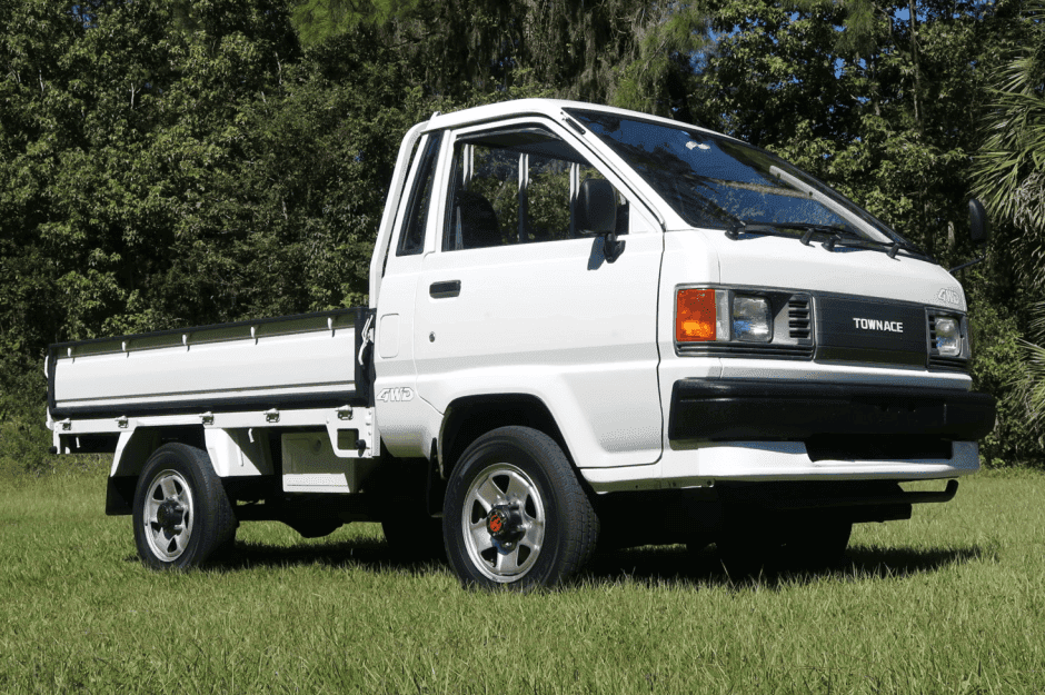 1991 Toyota LiteAce & TownAce sold for $9,600
