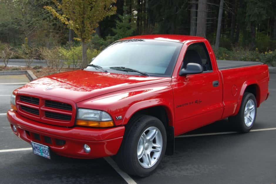 1999 Dodge Dakota (1997-2004) sold for $20,000