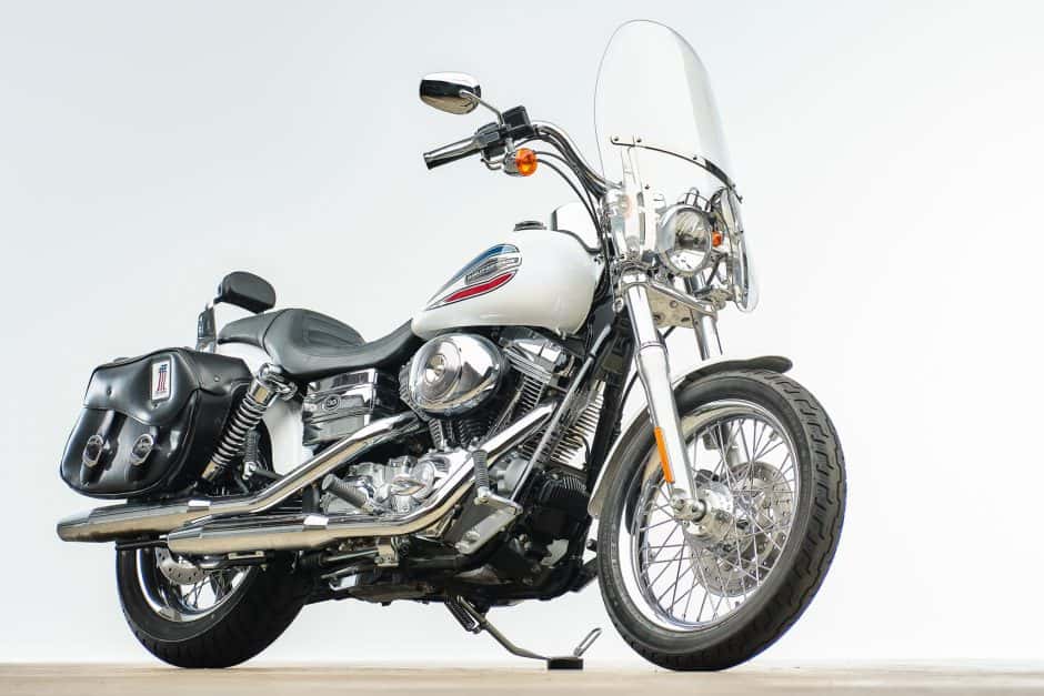 2006 Harley-Davidson Dyna sold for $10,300