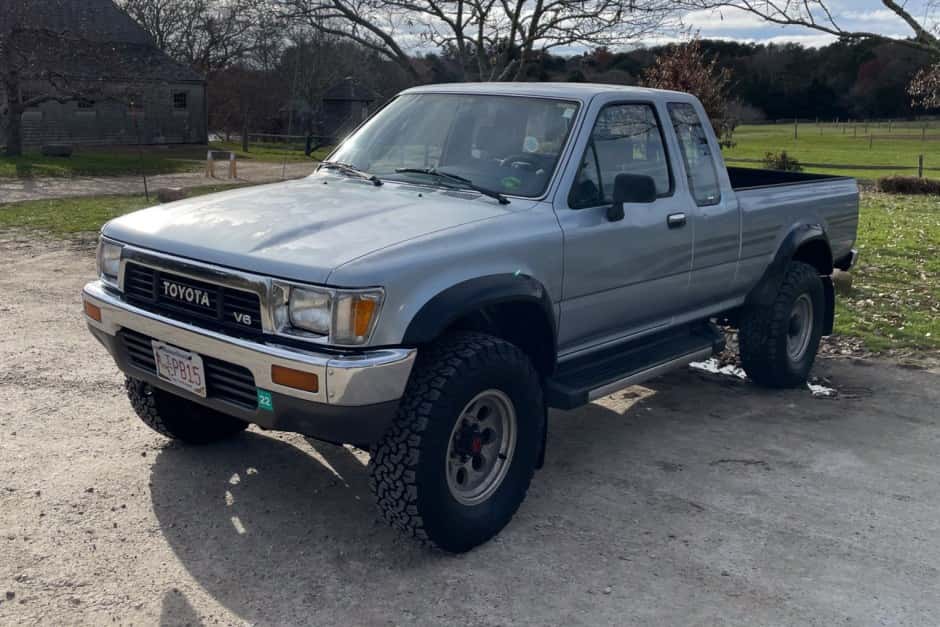 1991 Toyota Pickup (N80/90/100/110 1989-1997) sold for $18,000