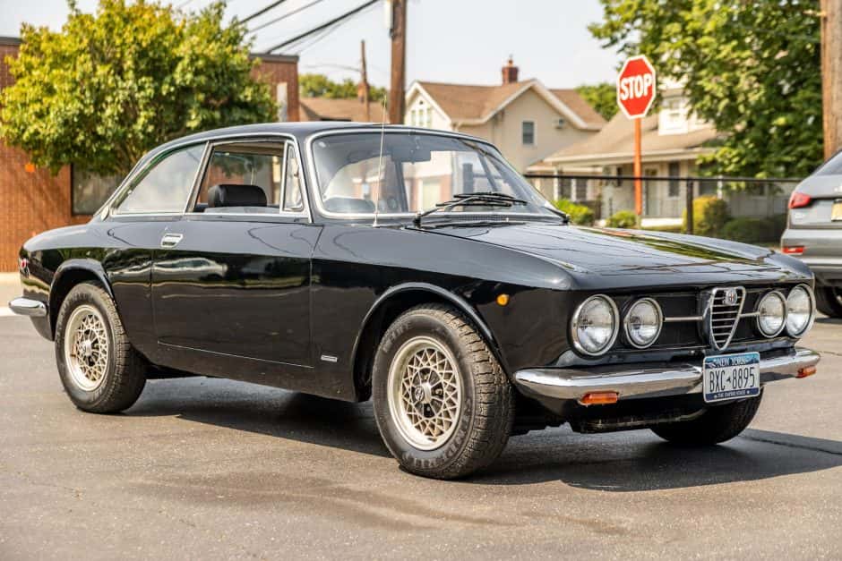 1969 Alfa Romeo 105/115 Series Coupe sold for $34,250