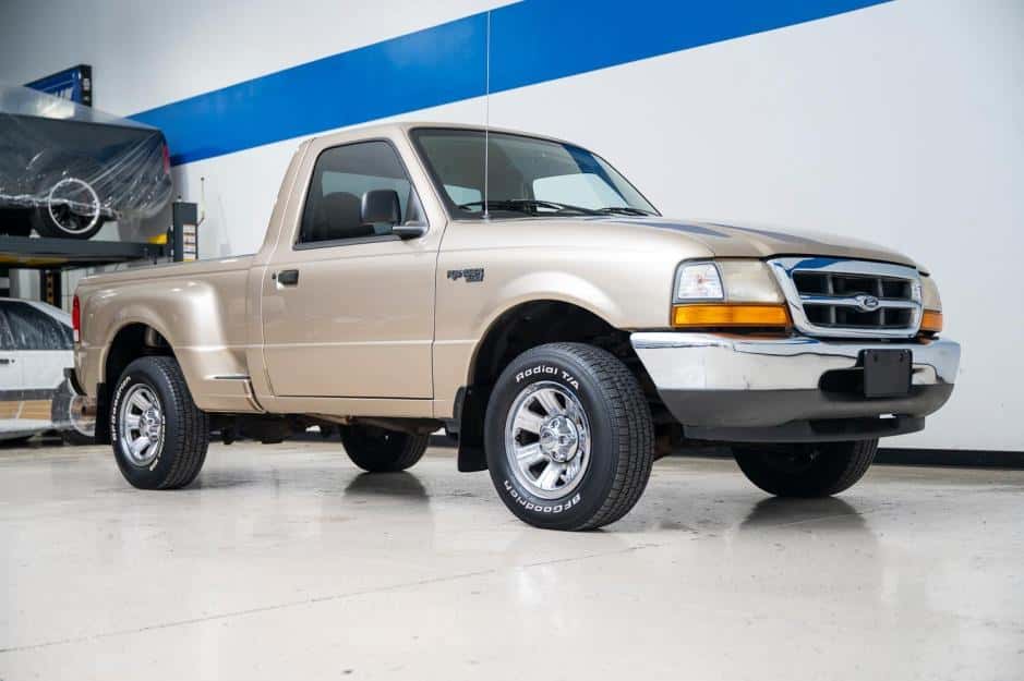 2000 Ford Ranger 1998-2011 sold for $17,500