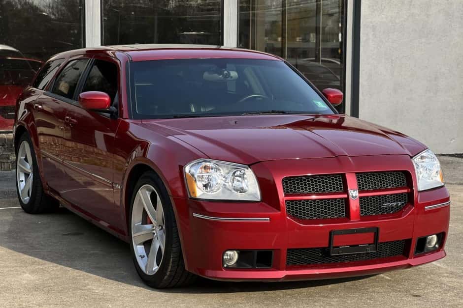 2006 Dodge Magnum sold for $33,000