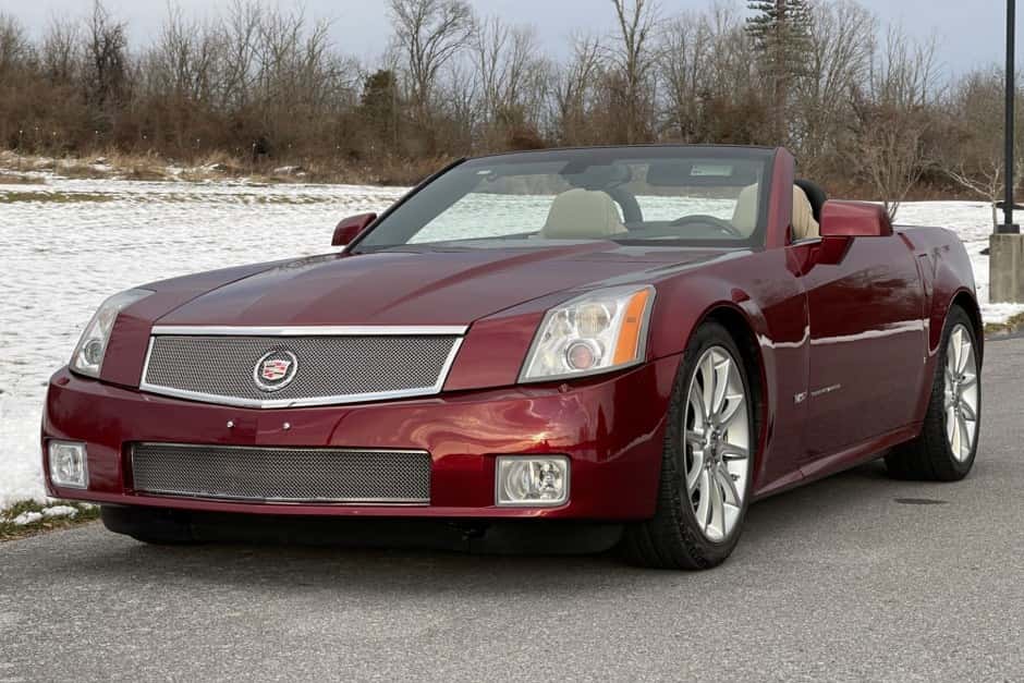 2007 Cadillac XLR sold for $36,250