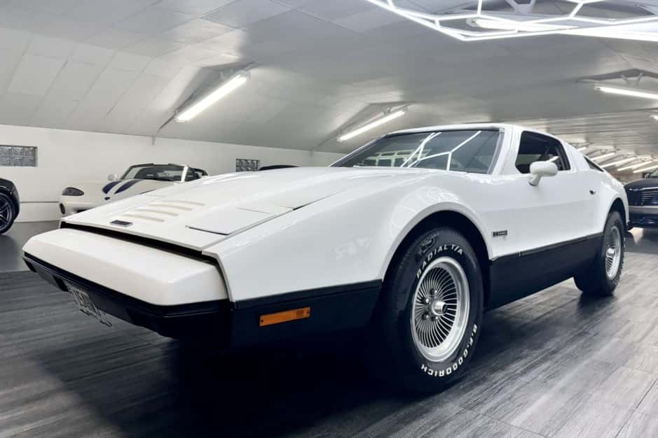 1975 Bricklin SV-1 sold for $30,000